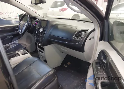 2015 Chrysler Town & Country Touring-L из США, поврежденный, VIN 2C4RC1CG9FR674210